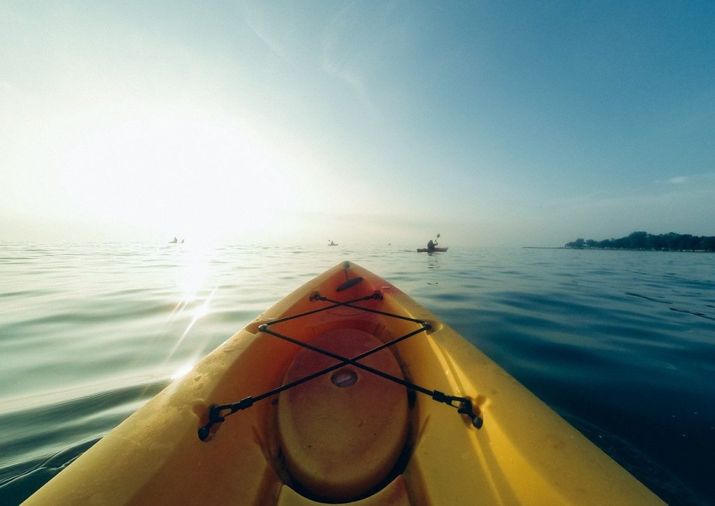 kayak jaune